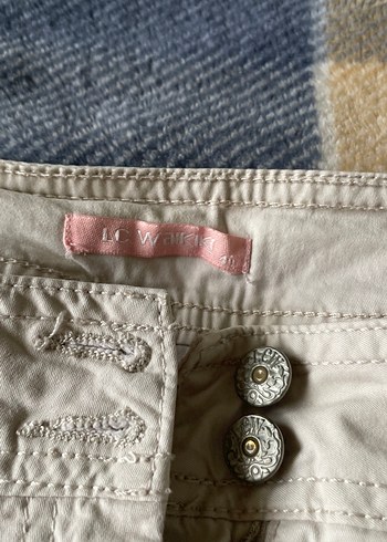 Bej Rahat Kesim Kadın Bermuda Şort - Görsel 2