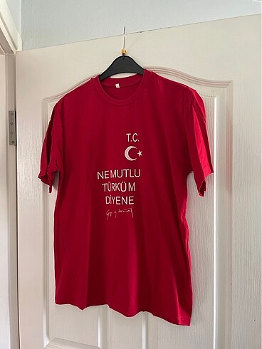 Atatürk İmzalı Tişört