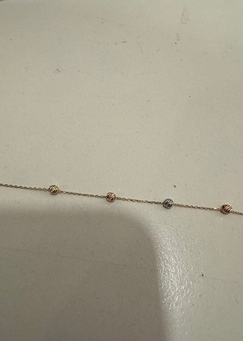 Beden altın Renk Zincir Detaylı Minimalist Altın Bileklik
