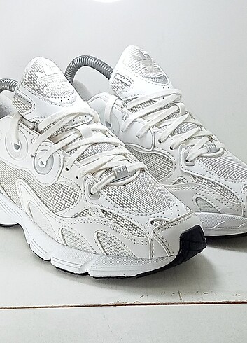 Adidas Spor Ayakkabı 