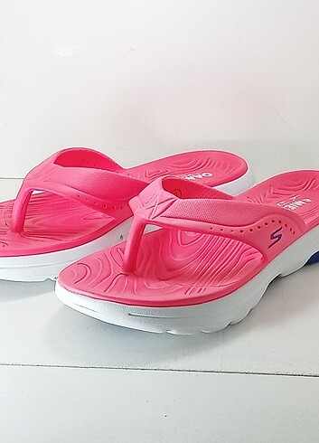 38 Beden Skechers Kadın Terlik