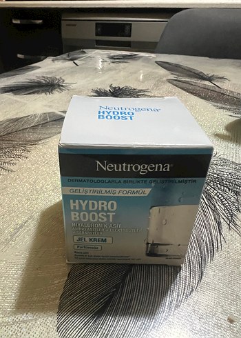 Neutrogena Hydro Boost Jel Krem