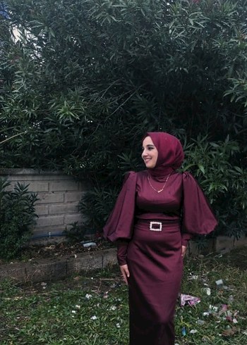 Bordo Uzun Kol Yüksek Yaka Tesettür Elbise