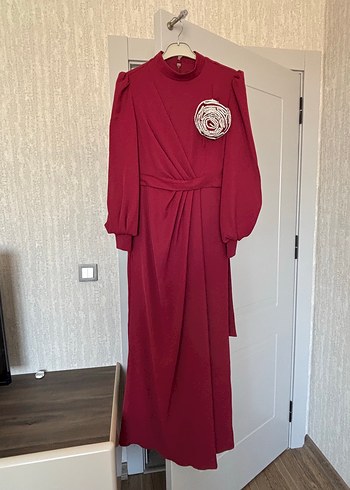 Bordo Uzun Kollu Yüksek Yakalı Uzun Elbise