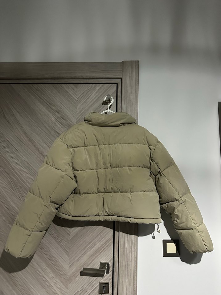 Bej Yüksek Yakalı Kadın Kışlık Mont - Görsel 3