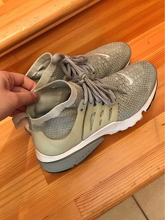Nike spor ayakkabı