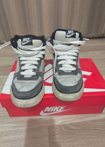 Nike Gri Basketbol Ayakkabısı