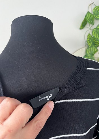 Adl marka Siyah Çizgili  Triko - Görsel 4