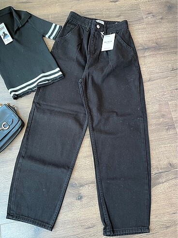 Kot mom jean