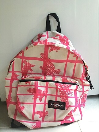 Eastpak sırt çantası