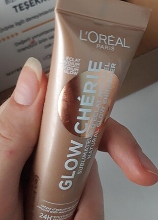 loreal paris glow cherie