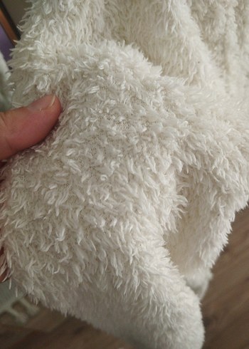 Beyaz Kadın Peluş Kapüşonlu Sweatshirt - Görsel 3