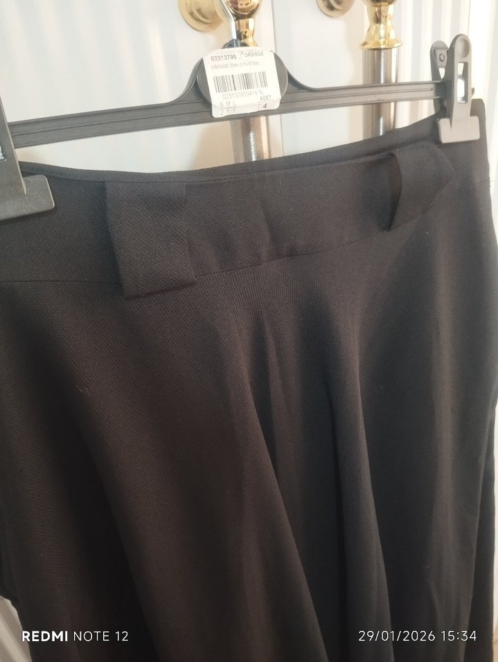 Uzun Siyah Salaş Drapeli Etek - Görsel 4