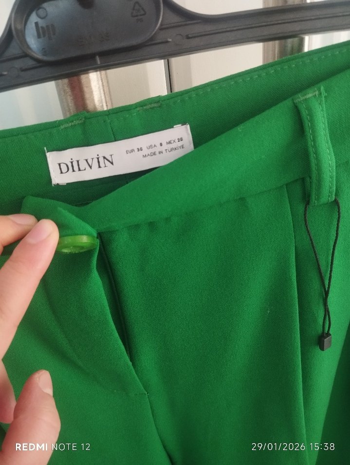 Yeşil Düğmeli Midi Kadın Kumaş Pantolon - Görsel 5