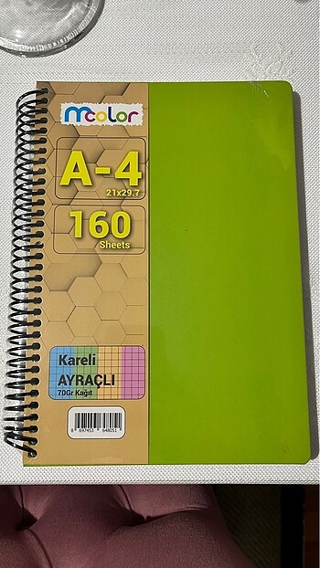 Kareli ayraçlı büyük defter