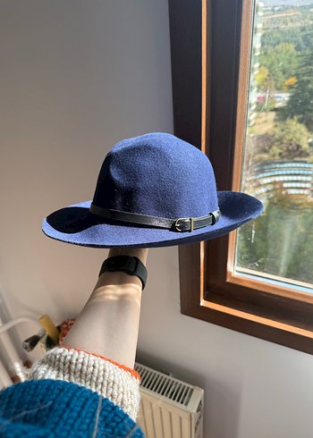 Kemer Detaylı Lacivert Süet Kadın Şapka - Görsel 2