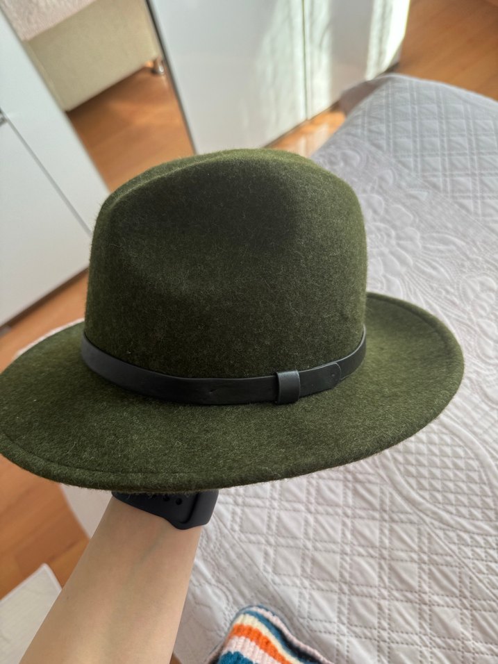 Tokalı Yeşil Yün Kadın Şapka - Görsel 3