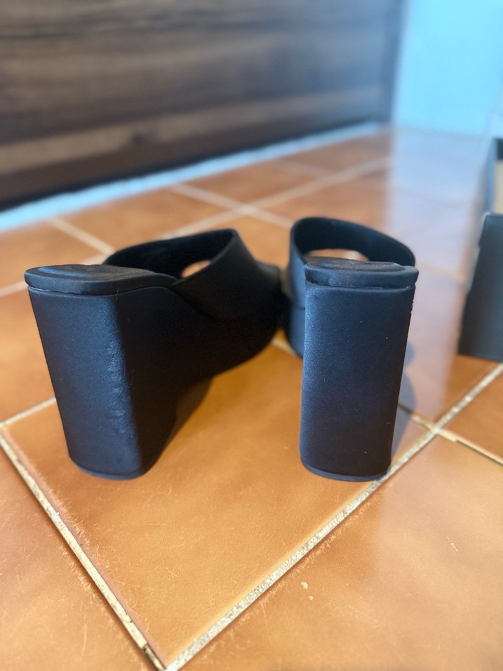 Zara Kadın Siyah Platform Topuklu Terlik - Görsel 3