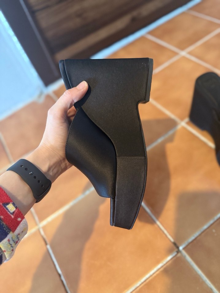 Zara Kadın Siyah Platform Topuklu Terlik - Görsel 2