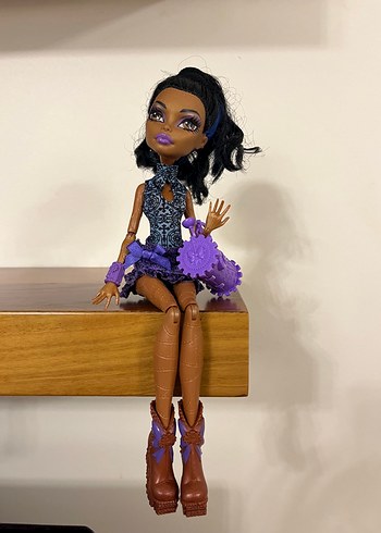  Beden Monster High Robecca Steam Dance Class