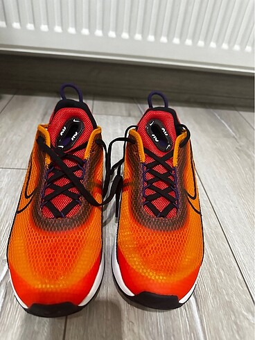 Nike air max 2090 magma orange