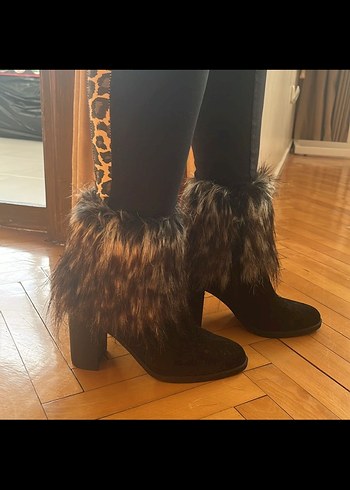 Kahverengi Leopar Desenli Kürklü Süet Topuklu Bot - Görsel 2