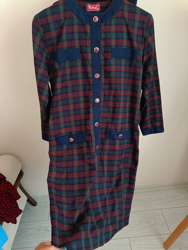 Bordo Kareli Uzun Kollu Düğmeli Elbise - Görsel 2