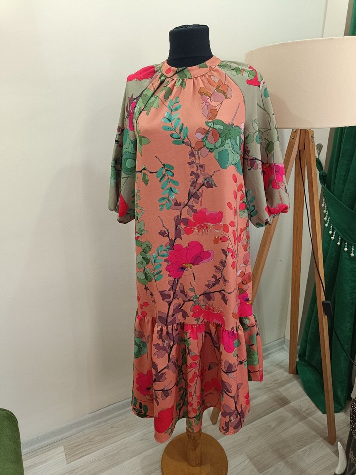 Çiçek Desenli Bohem asimetrik Elbise - Görsel 4