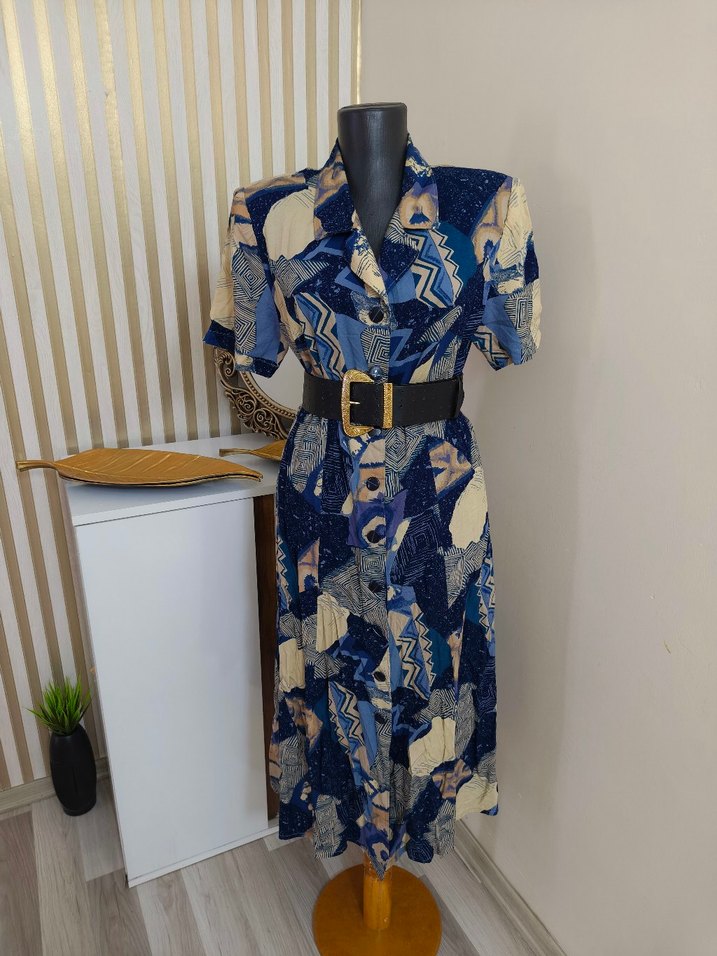 Retro Şıklıkta Mavi Desenli Vintage Midi Elbise — görsel 5/18