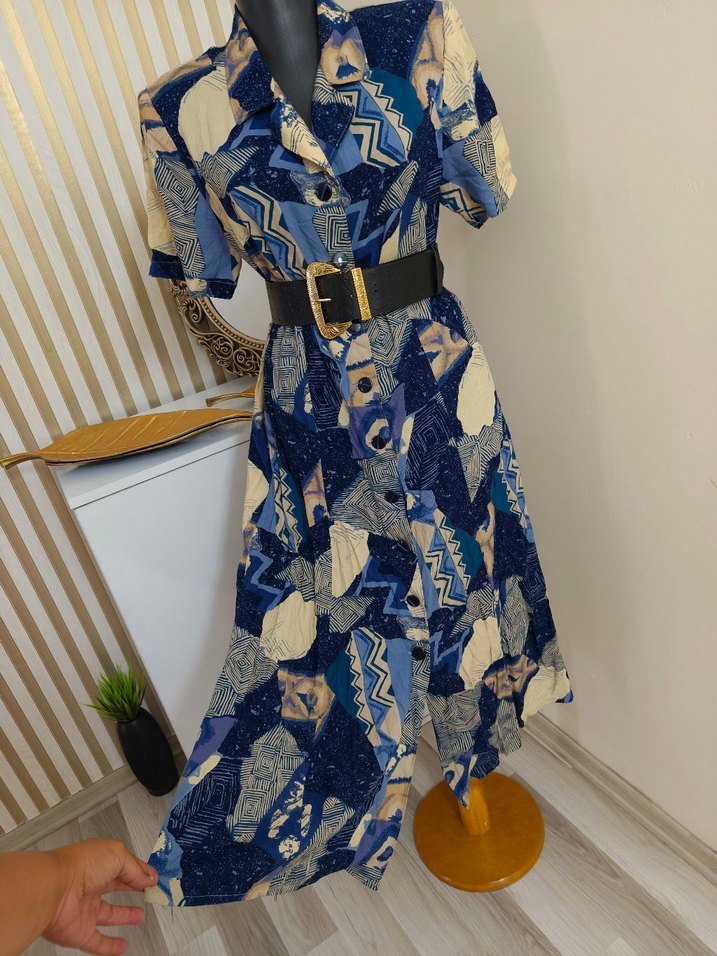 Retro Şıklıkta Mavi Desenli Vintage Midi Elbise — görsel 13/18