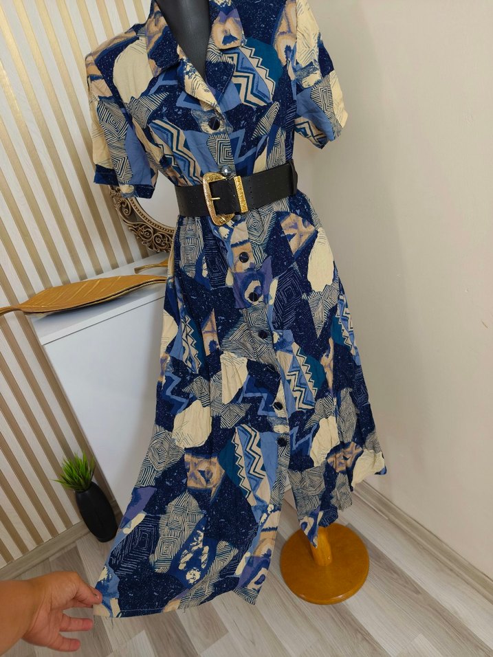 Retro Şıklıkta Mavi Desenli Vintage Midi Elbise — görsel 15/18