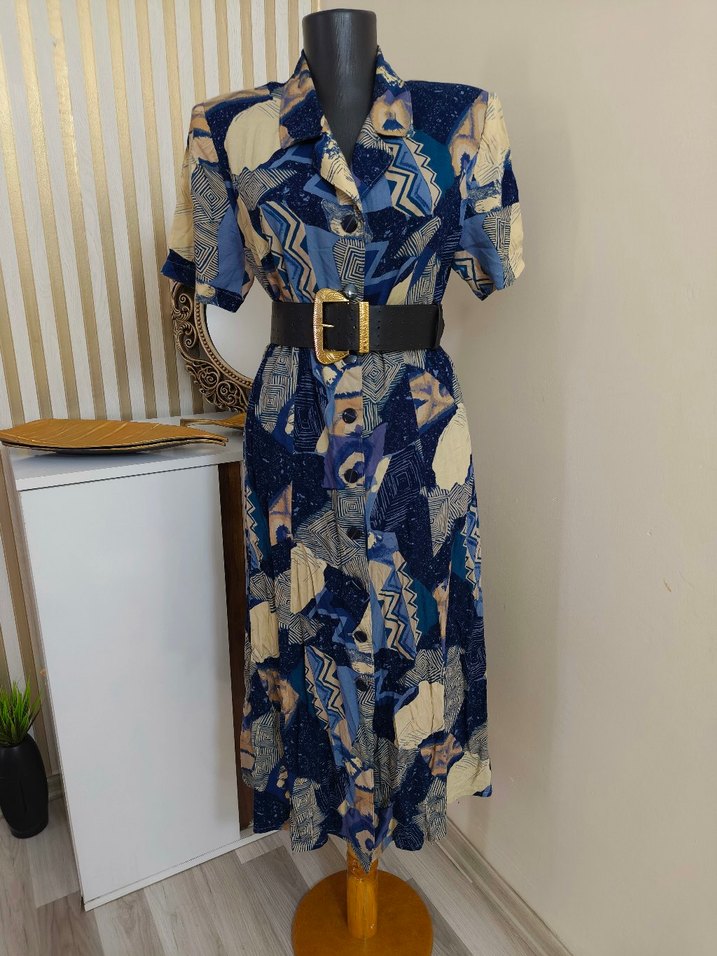 Retro Şıklıkta Mavi Desenli Vintage Midi Elbise — görsel 4/18
