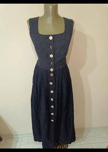 Düğmeli Siyah Yün Midi Elbise - Görsel 5