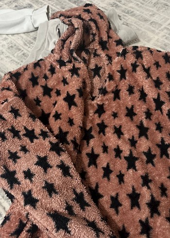 Kız Çocuk Kapüşonlu Yıldızlı Polar Panço - Görsel 2