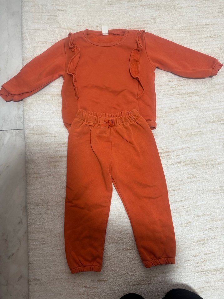 Kız Bebek Koyu Kırmızı Fırfırlı Takım - Görsel 2