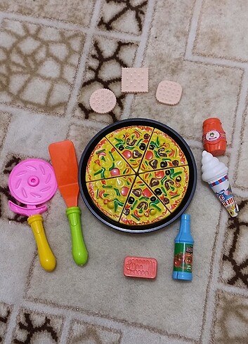 Oyuncak pizza
