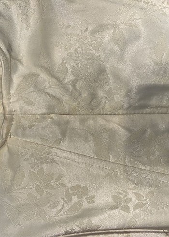 Stradivarius Krem Saten Korse Üst - Görsel 3