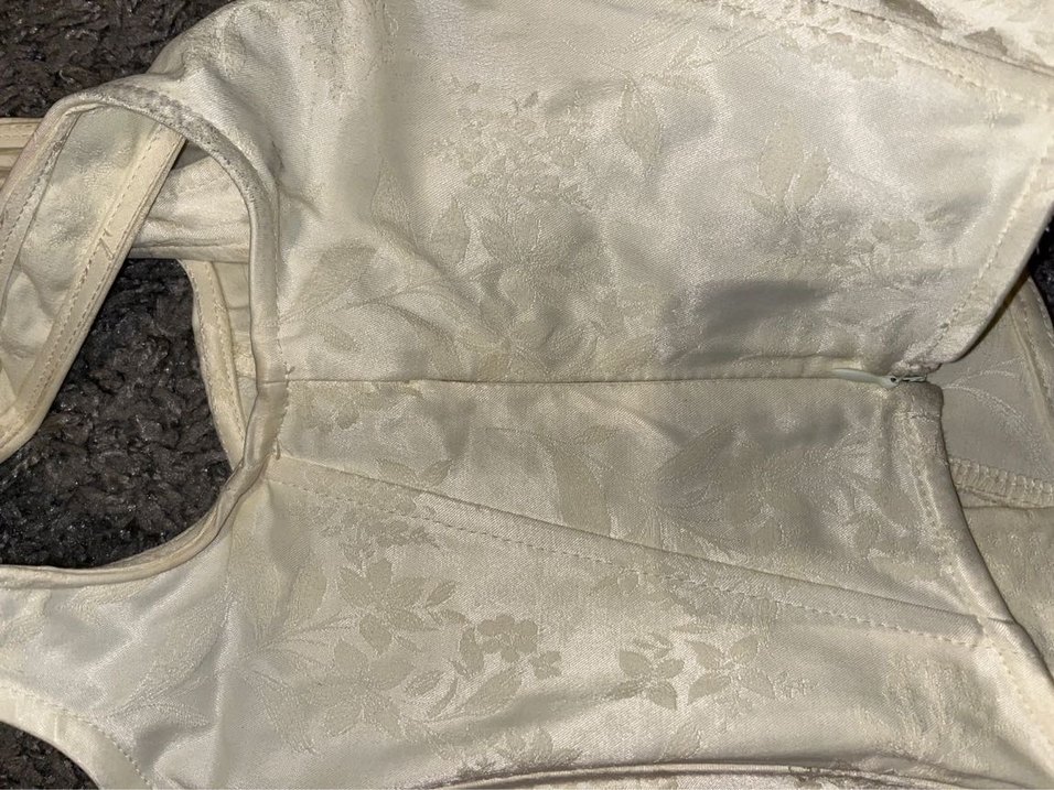 Stradivarius Krem Saten Korse Üst - Görsel 3