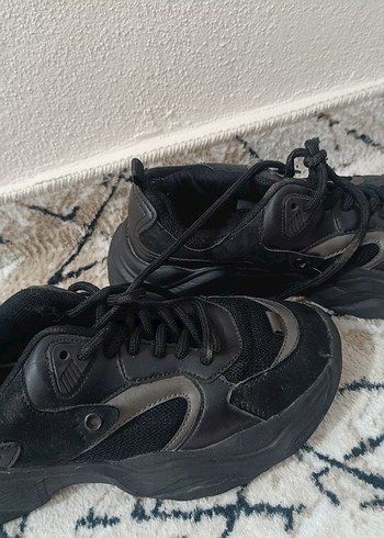 Siyah Bağcıklı Gotik Stiletto Topuklu Spor Ayakkabı - Görsel 3