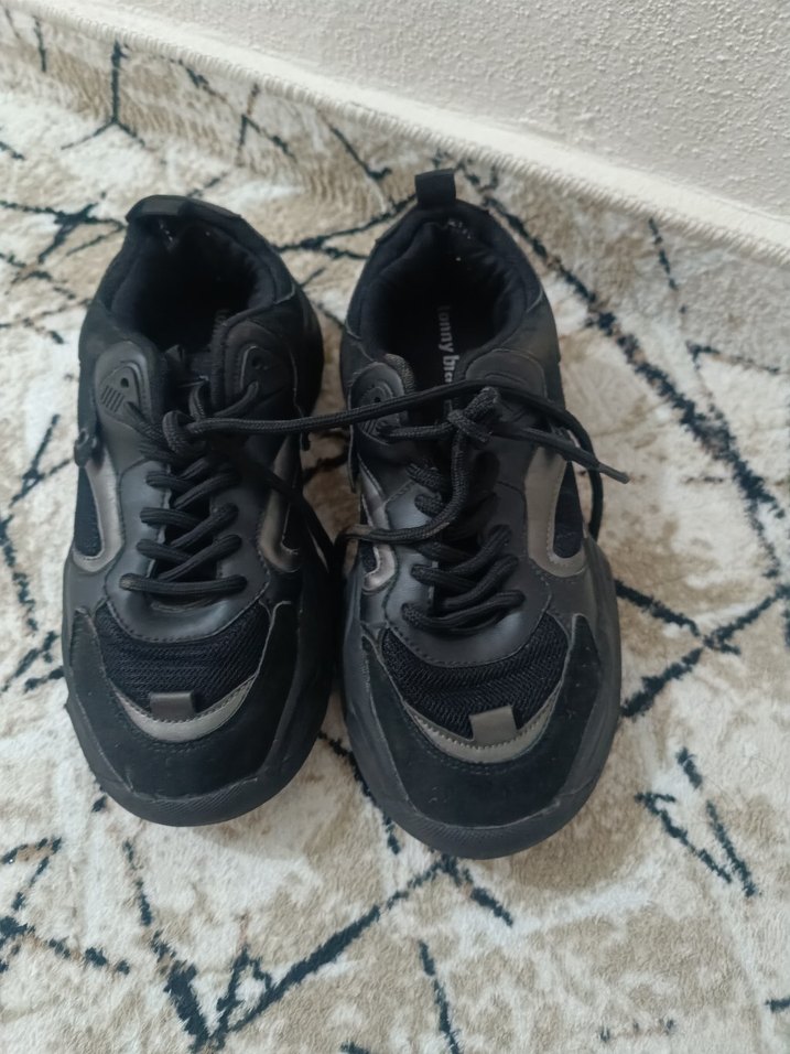 Siyah Bağcıklı Gotik Stiletto Topuklu Spor Ayakkabı - Görsel 2