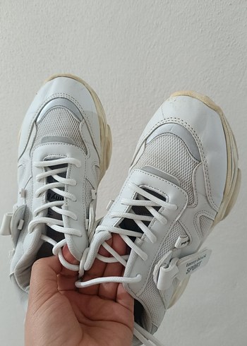 Beyaz Yılan Desenli Bağcıklı Spor Ayakkabı - Görsel 2