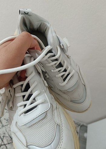 Beyaz Yılan Desenli Bağcıklı Spor Ayakkabı - Görsel 8