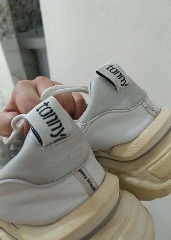 Beyaz Yılan Desenli Bağcıklı Spor Ayakkabı - Görsel 4