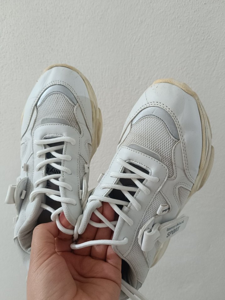 Beyaz Yılan Desenli Bağcıklı Spor Ayakkabı - Görsel 2