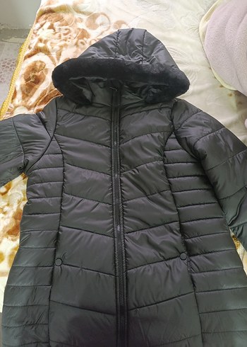 Siyah Kürklü Kadın Kışlık Mont - Görsel 2