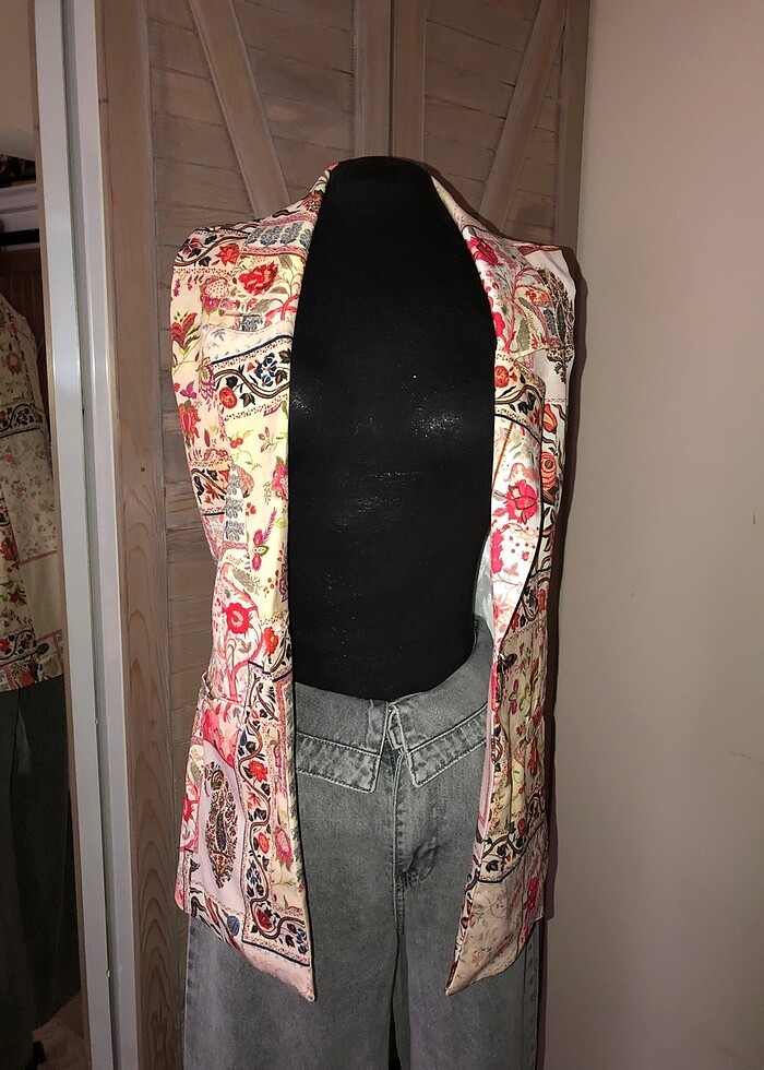 Desenli yelek - Görsel 2