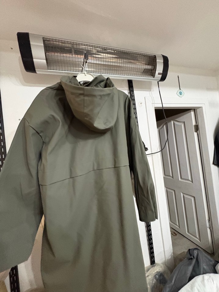 Düğmeli Kadın Uzun Boy Yağmurluk - Görsel 4