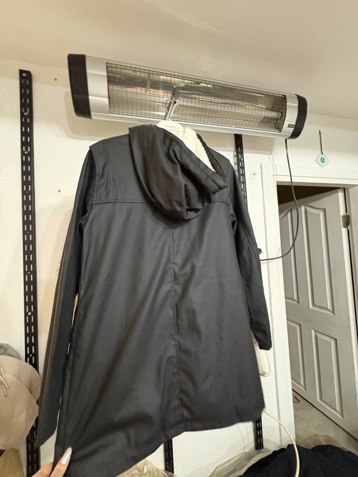 Düğmeli Siyah Midi Kadın Ceket - Görsel 4