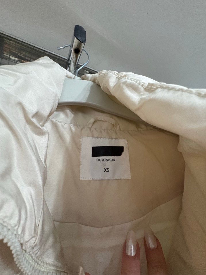 Kadın Beyaz Kısa Kışlık Mont - Görsel 2