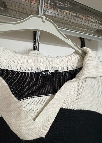 Gri Beyaz Zebra Desenli Salaş Triko Kazak - Görsel 2